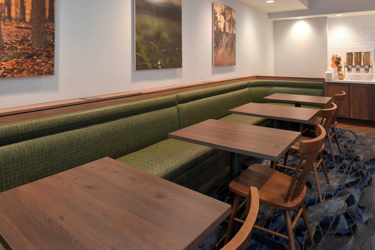 Food & Drinks 5, Fairfield Inn & Suites by Marriott Arlington Six Flags, Arlington