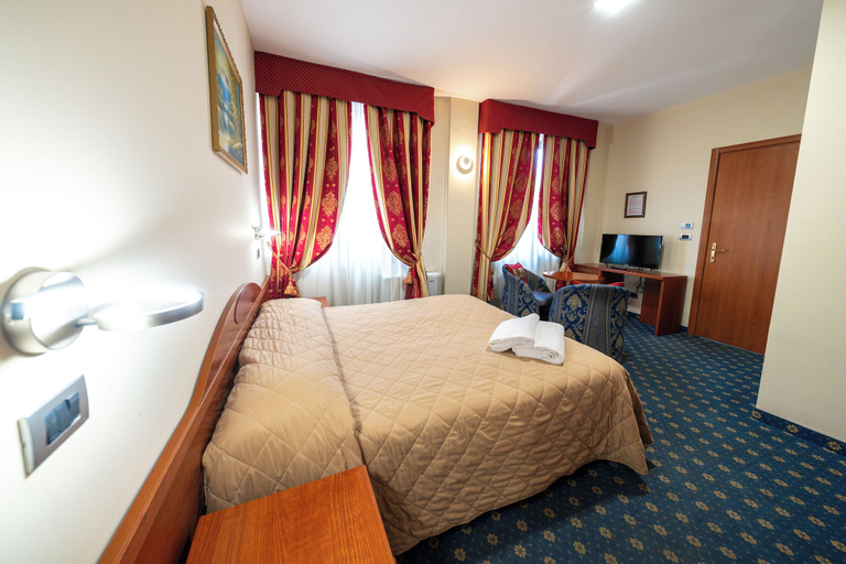 Bedroom 6