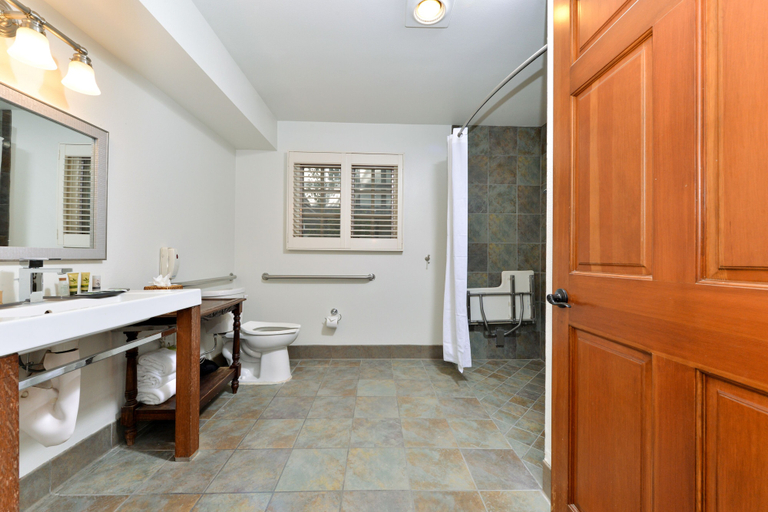 Bathroom 4, Wine Valley Inn, Santa Barbara