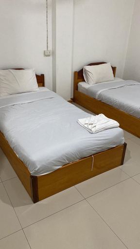 Bedroom 13