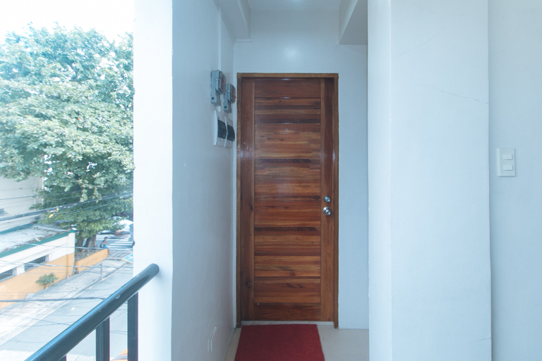 Others 5, RedDoorz @ Delorian Residences, Makati City