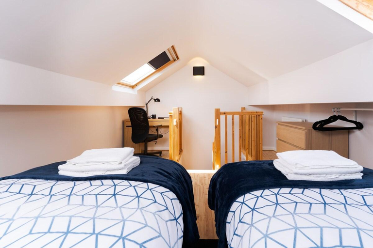 Bedroom 2, Ty Gwladus a Einion by Wales Escapes, Neath Port Talbot