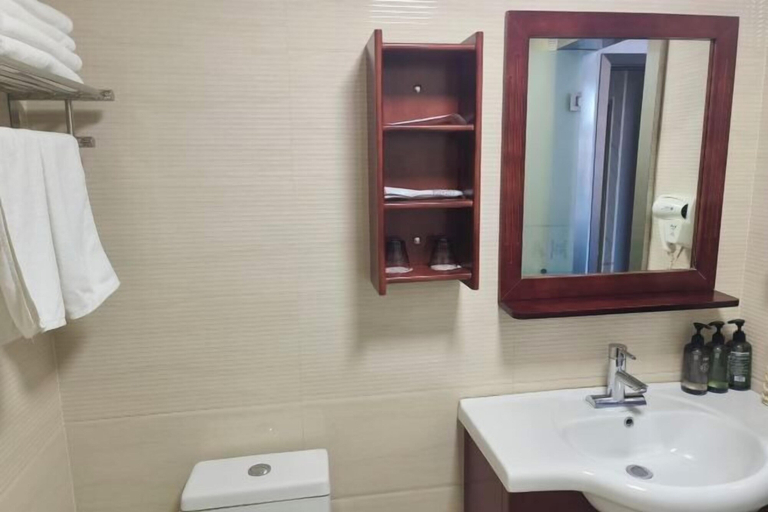 Bathroom 3, Grand Hotel Jiamusi, Jiamusi