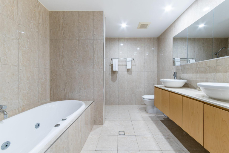 Bathroom 4, Coral View at Azure Sea - Airlie Beach 3 bedroom, Whitsunday