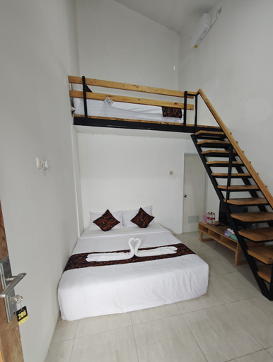 Bedroom 12