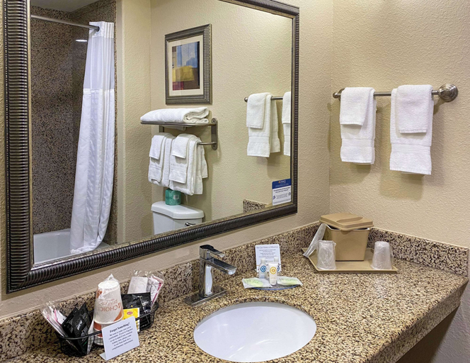 Bedroom 5, Comfort Suites Kings Bay Naval Base Area, Camden