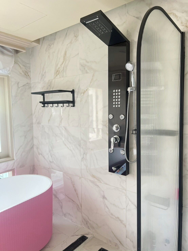Bathroom 7