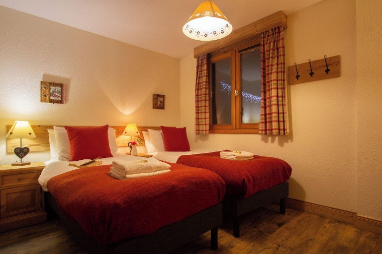 Bedroom 4, Chalet Cœur des Brévières by Chalet Chardons, Savoie