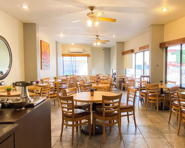 Food & Drinks 5, Comfort Inn Tampico, Tampico