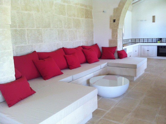 Others 3, Masseria 30 Mogge, Lecce