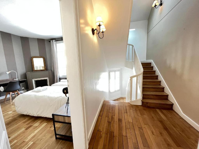 Bedroom 2, Villa Maignan 15 couchages 24h Le Mans, Sarthe