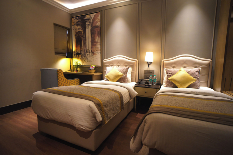 Bedroom 3, The Corus Hotel, Delhi