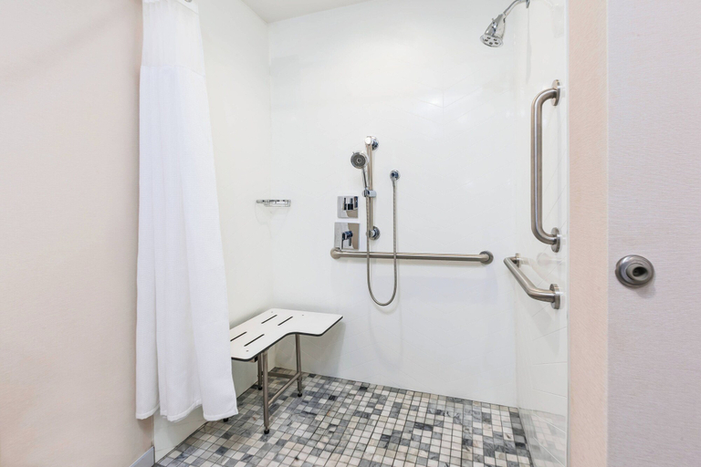 Bathroom 4, Fairfield Inn & Suites by Marriott Goshen, Elkhart