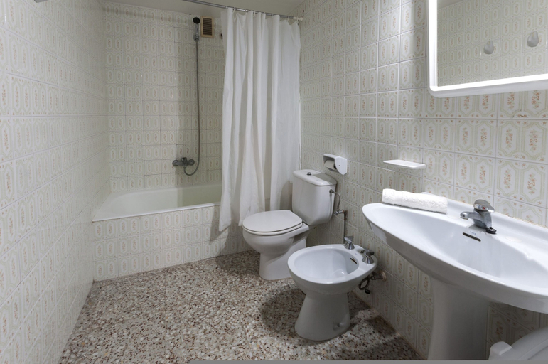 Room 2, River in Daim s With 2 Bedrooms and 1 Bathrooms, Valencia