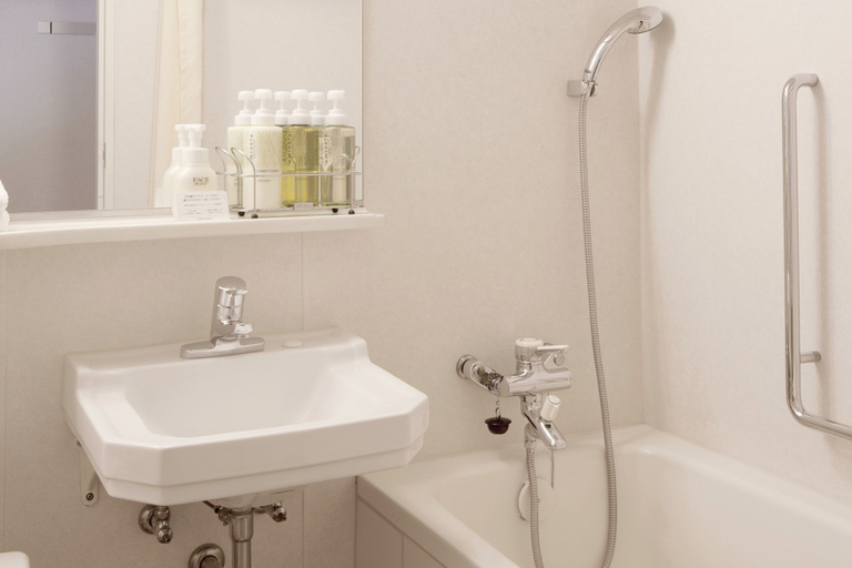 Bathroom 3, Nishitetsu Grand, Fukuoka