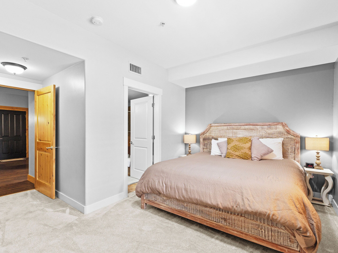 Bedroom 12