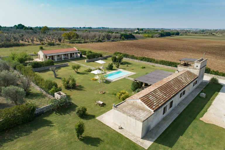 Others 2, Masseria 30 Mogge, Lecce