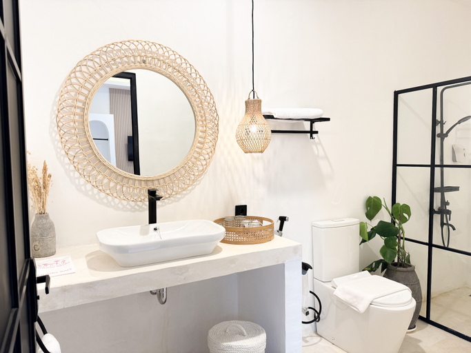 Bathroom 4