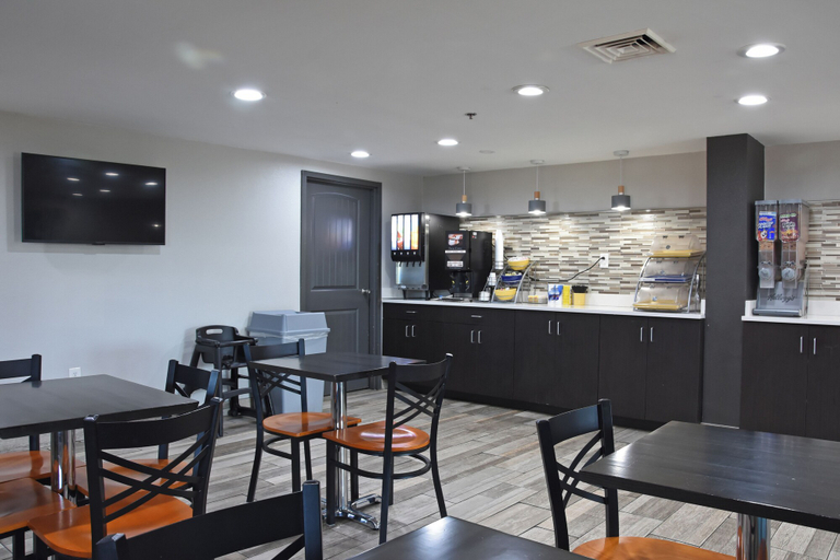 Food & Drinks 5, Days Inn by Wyndham Lebanon, Wilson