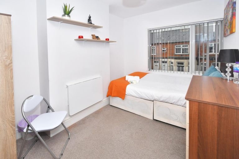 Bedroom 2, Townhouse @ Lord Street Crewe, Cheshire East