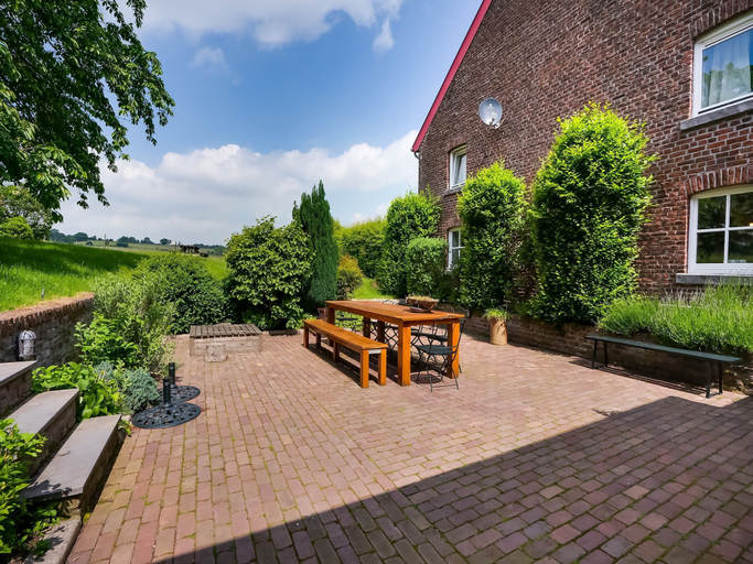 Exterior & Views 2, Voeren Mansion With Garden, Limburg