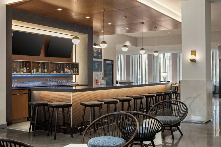 Food & Drinks 5, Courtyard by Marriott St. Paul Downtown, Ramsey