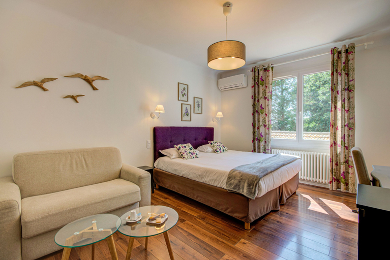 Bedroom 3, Logis Hostellerie Blason De Provence, Vaucluse