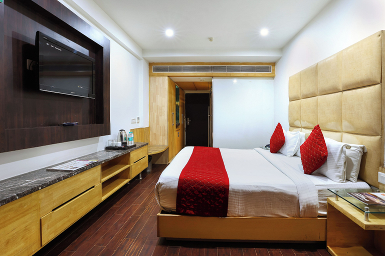 Bedroom 25