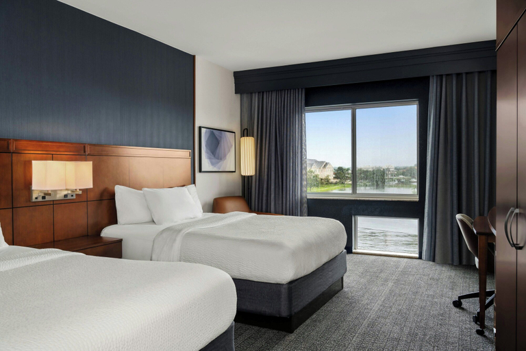 Bedroom 2, Courtyard by Marriott Evansville East, Vanderburgh
