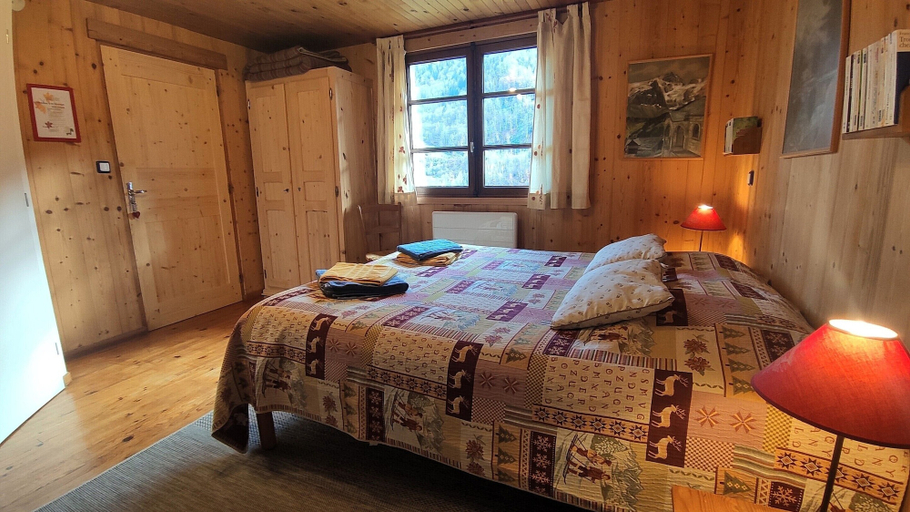 Bedroom 4, La Grange Aux Loups, Savoie