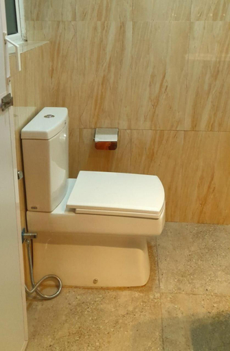 Bathroom 3, Regent Residencies - Colombo, Colombo
