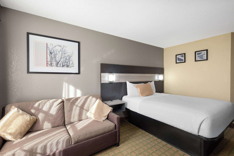 Bedroom 3, Travelodge by Wyndham Perry National Fairgrounds Area I-75, Houston