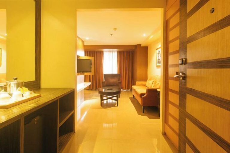 Bathroom 10