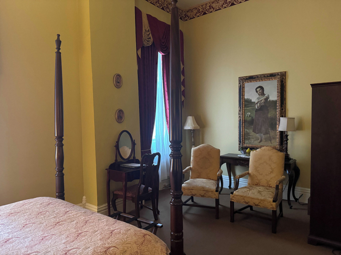 Bedroom 26