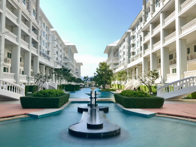 Exterior 13