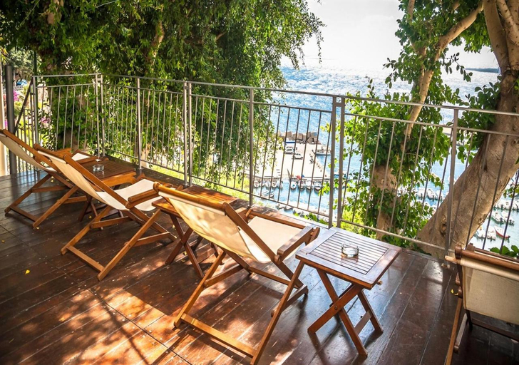 Others 2, Cottage sul Mare, Palermo