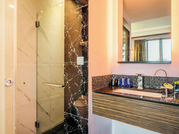 Bathroom 4