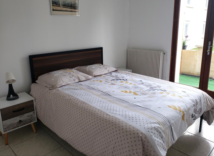 Bedroom 2, LE VILLAGE DU PARC, Charente