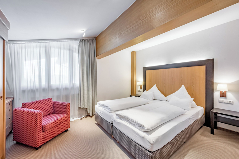 Bedroom 3, Hotel Inntaler Hof, Innsbruck Land