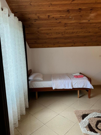 Others 5, Villa Zefi Rrenc, Shkodrës