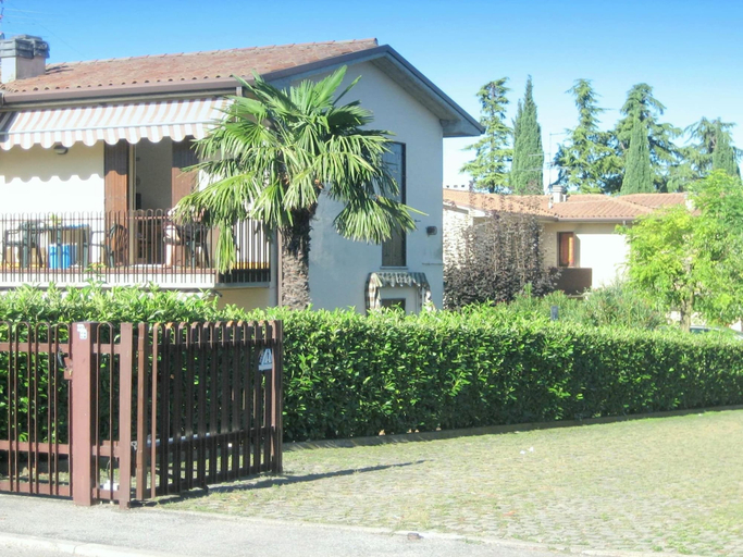 Primary image