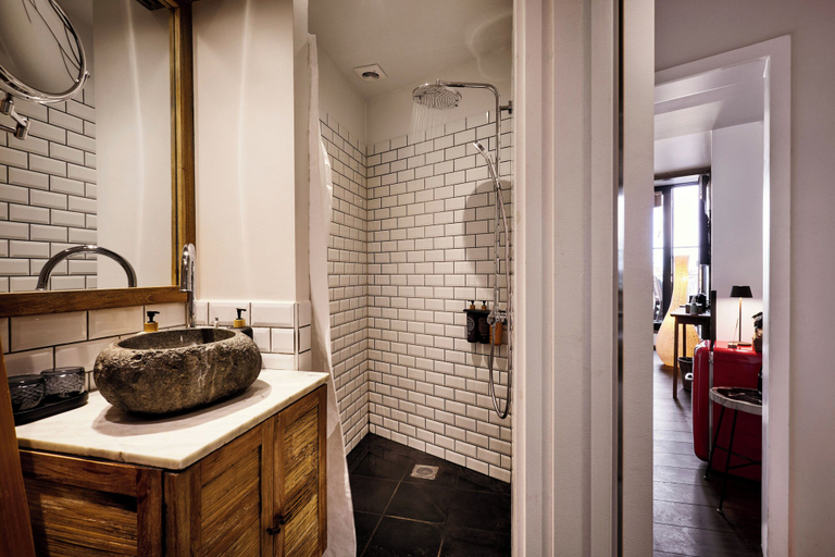 Bathroom 5, Manon Les Suites Guldsmeden, Copenhagen
