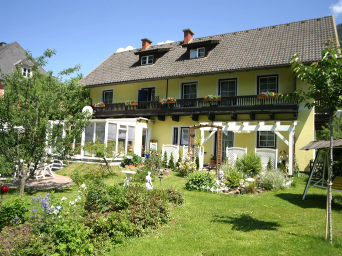Apartment in Feld am See with lake access, Villach Land