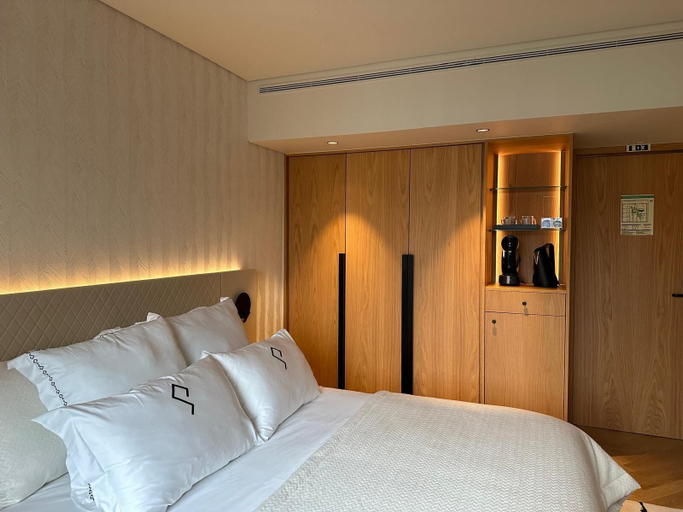 Bedroom 3, Palatial Suites, Braga