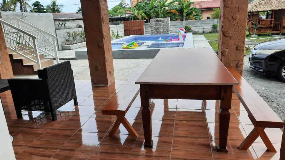 Others 5, LS Resthouse-Loft Studio w/ kitchen & pool access, Calapan City