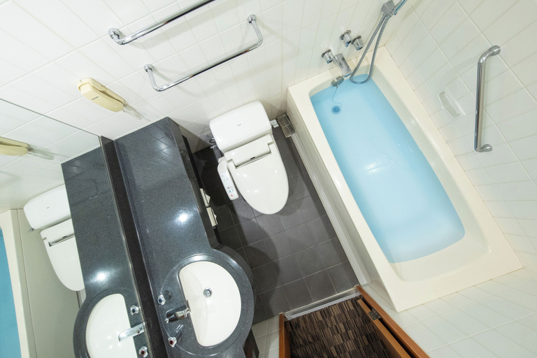 Bathroom 2