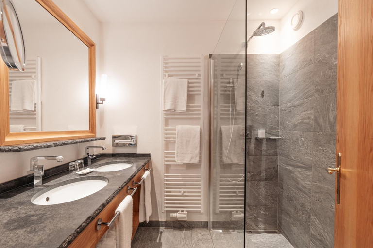 Bathroom 5, Hotel Hochschober, Murau