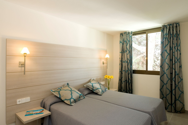Bedroom 4, Aparthotel HSM Lago Park, Baleares