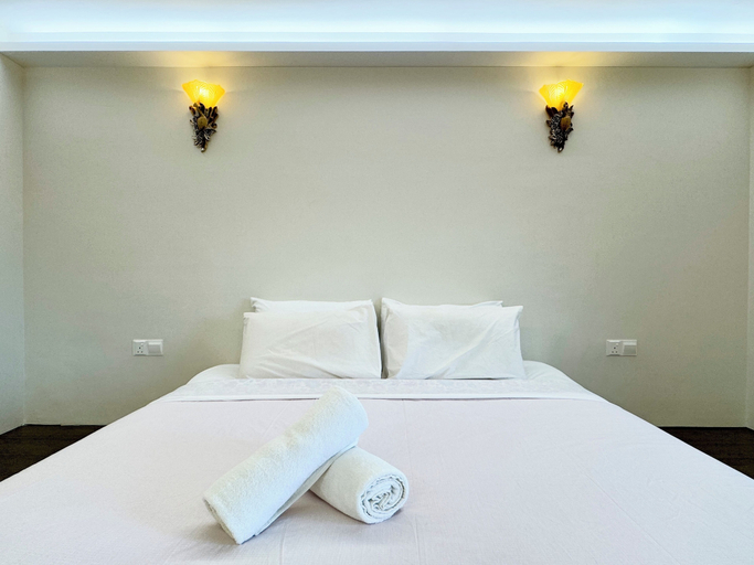 Bedroom 25