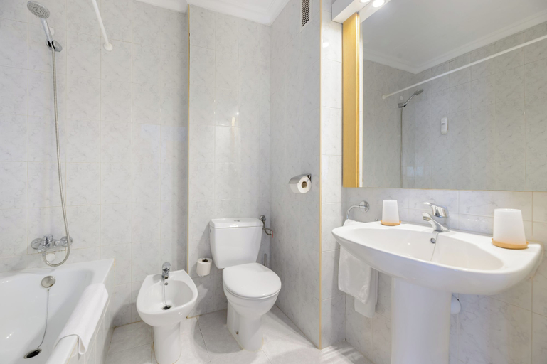 Bathroom 4, Aparthotel Vibra San Marino, Baleares